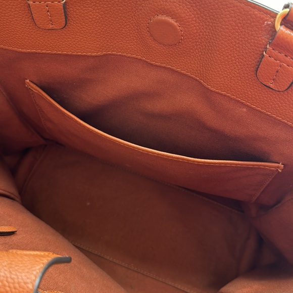 TORY BURCH Leather Wallet & Tote Bag. - Picture 11 of 16